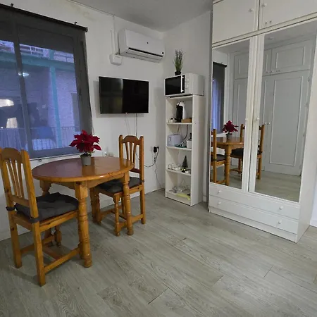 Estudio En Torremolinos, Plaza De Andalucia